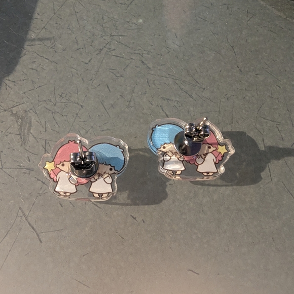 Little Twin Stars Cute Character Earrings - Pink and Blue - Picture 2 of 3